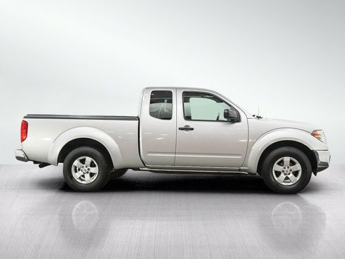 Used 2009 Nissan Frontier SE RWD image 6