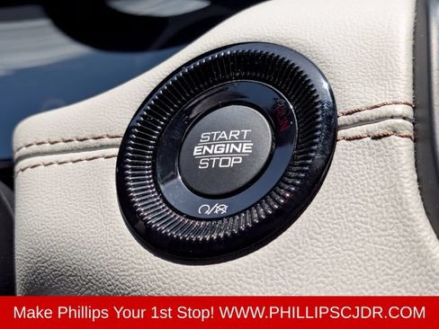Used 2025 Jeep Compass Limited AWD/4WD image 25