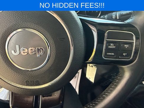Used 2015 Jeep Wrangler Unlimited Sahara AWD/4WD image 11