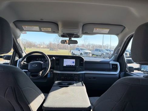 Used 2025 Ford F350 XLT image 21