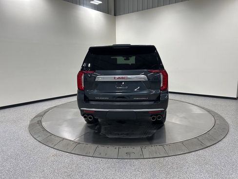 Used 2021 GMC Yukon Denali w/ Denali Premium Package image 7