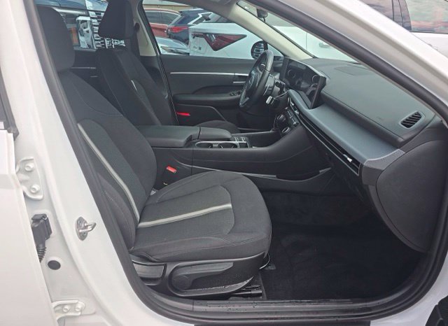 Used 2026 Hyundai Sonata SEL FWD image 9
