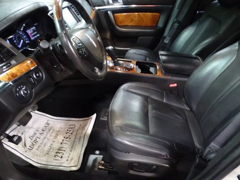 Used 2013 Lincoln MKS AWD image 14