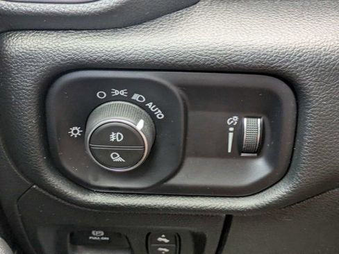 Used 2022 RAM 1500 Big Horn RWD image 23