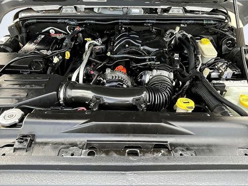 Used 2016 Jeep Wrangler Unlimited Sahara w/ Max Tow Package image 10