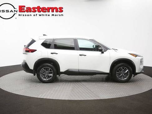 Used 2023 Nissan Rogue S AWD/4WD image 41