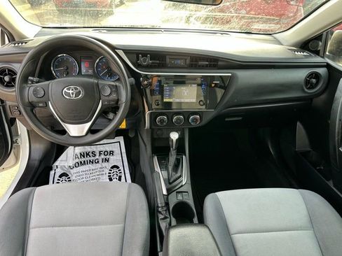 Used 2017 Toyota Corolla L FWD image 17