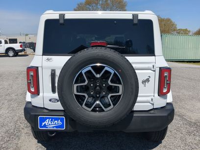 New 2026 Ford Bronco Outer Banks