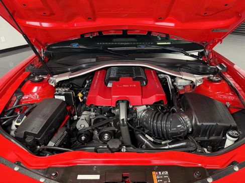 Used 2013 Chevrolet Camaro ZL1 RWD image 8