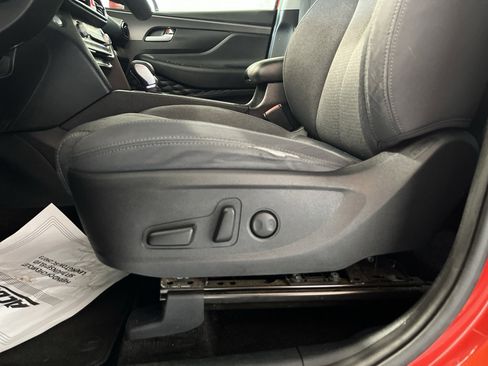 Used 2019 Hyundai Santa Fe SEL FWD image 13
