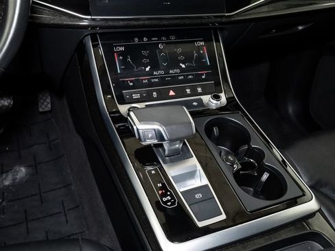 Used 2023 Audi Q7 2.0T Premium w/ Towing Package AWD/4WD image 20