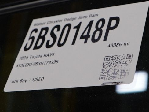 Used 2025 Toyota RAV4 XSE w/ Weather Package AWD/4WD image 32
