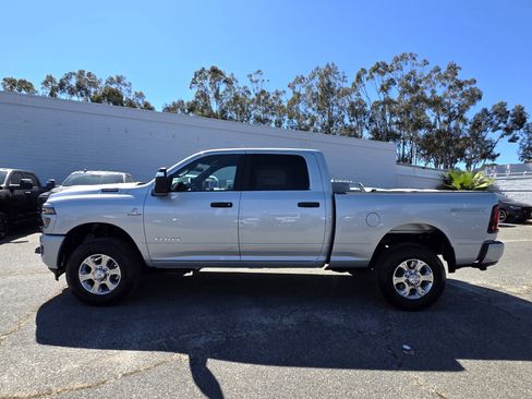 New 2026 RAM 2500 Big Horn AWD/4WD image 2