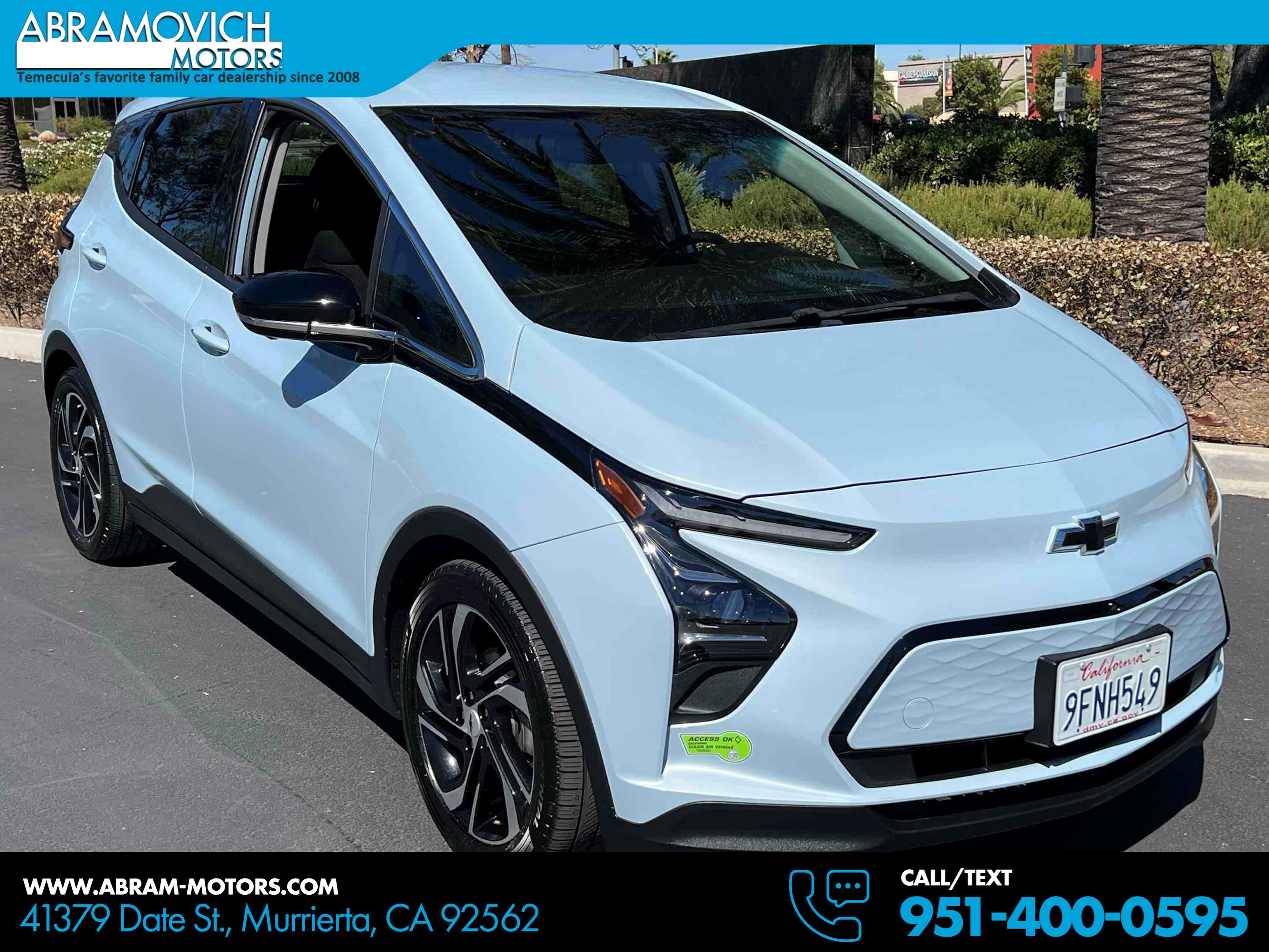 Used 2023 Chevrolet Bolt LT w/ Infotainment Package FWD image 1