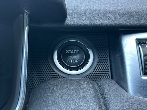 Used 2019 Land Rover Range Rover Sport HSE AWD/4WD image 17