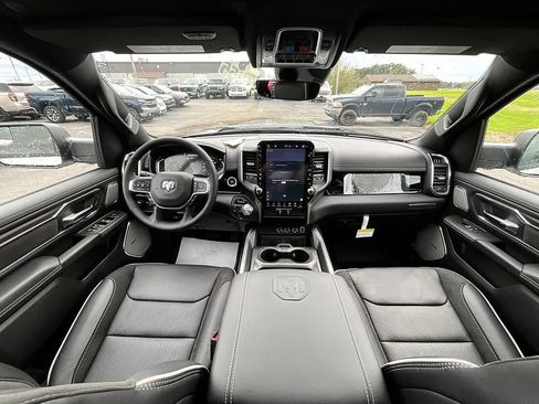 New 2026 RAM 1500 Laramie AWD/4WD image 37