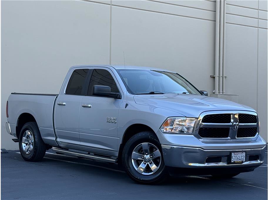 Used 2017 RAM 1500 Classic SLT RWD image 20