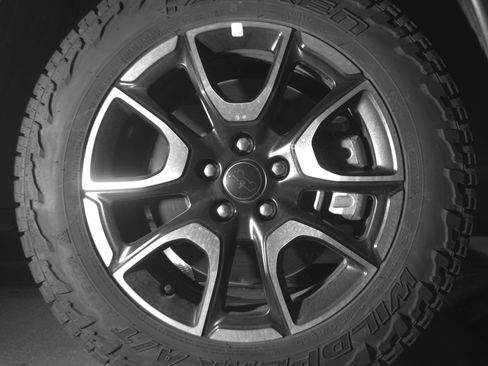 Used 2025 Jeep Compass Trailhawk image 13