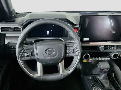 Used 2026 Toyota Tacoma TRD Off-Road w/ TRD Off Road Premium Package AWD/4WD image 17