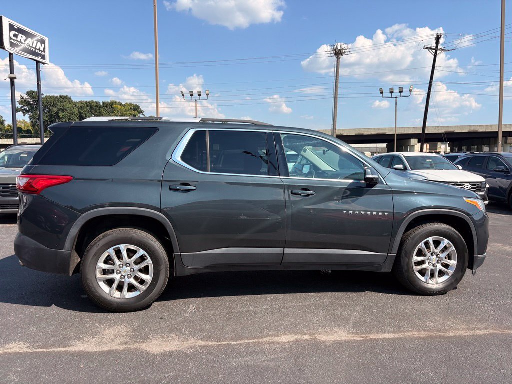 Used 2018 Chevrolet Traverse LT FWD image 9