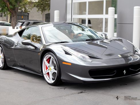 Used 2010 Ferrari 458 Italia Coupe RWD image 8