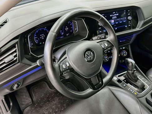 Used 2019 Volkswagen Jetta SEL FWD image 18