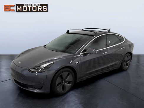 Used 2018 Tesla Model 3 Performance image 1