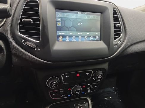 Used 2020 Jeep Compass Sport w/ Cold Weather Group AWD/4WD image 19