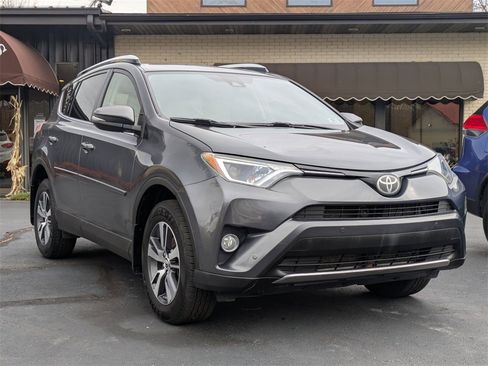 Used 2016 Toyota RAV4 XLE image 3