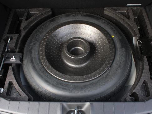 New 2026 Mitsubishi Outlander Sport ES image 9