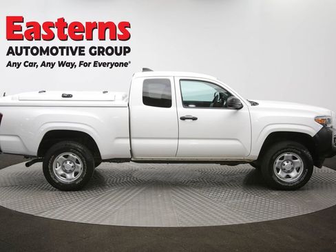 Used 2021 Toyota Tacoma SR RWD image 44