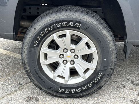 Used 2017 Chevrolet Colorado LT w/ LT Convenience Package AWD/4WD image 7
