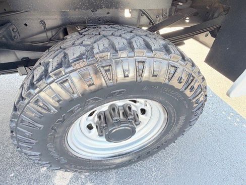 Used 2001 Ford F350 XL image 10