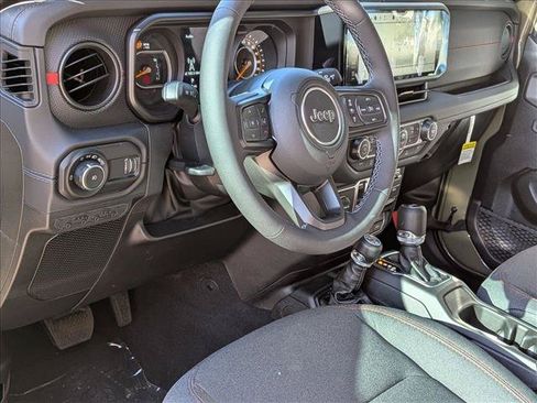 New 2026 Jeep Wrangler Unlimited Rubicon w/ Xtreme 35 Tire Package AWD/4WD image 3