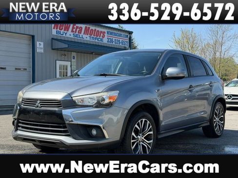 Used 2016 Mitsubishi Outlander Sport SE image 1