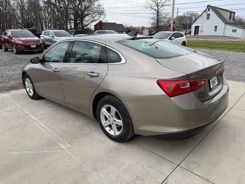 Used 2022 Chevrolet Malibu LS image 4
