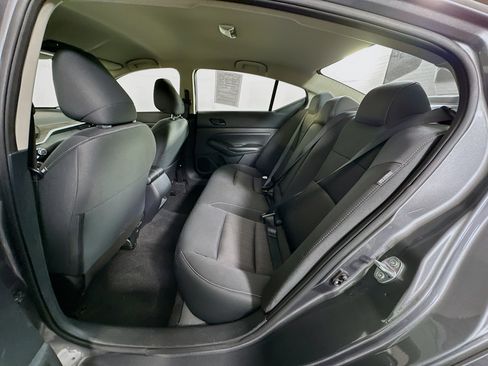 Used 2025 Nissan Altima 2.5 SV image 26