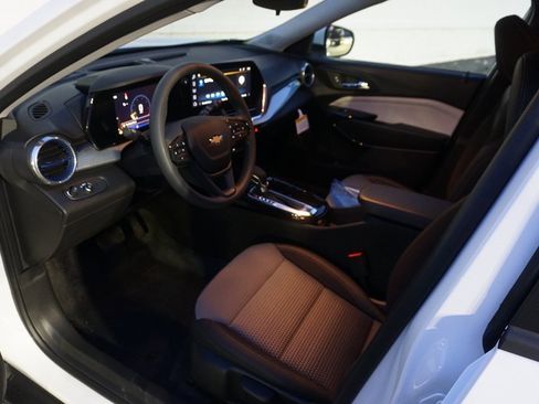 New 2026 Chevrolet Trax LT image 9