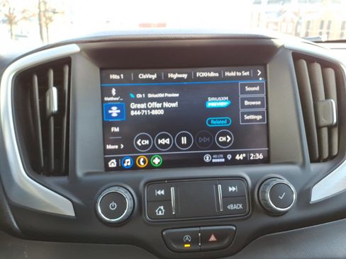 Used 2022 GMC Terrain SLT image 21