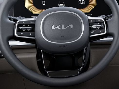 New 2026 Kia Carnival LX FWD image 23