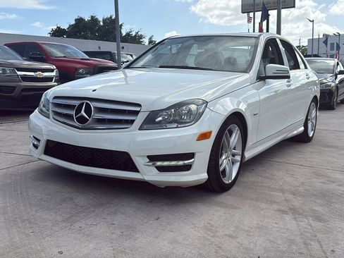 Used 2012 Mercedes-Benz C 250 Sedan image 10