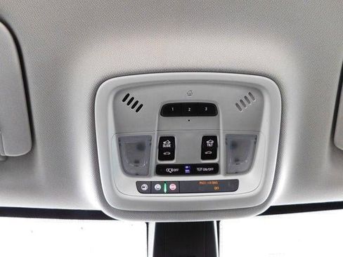 Used 2018 Chevrolet Traverse Premier w/ Driver Confidence II Package image 45