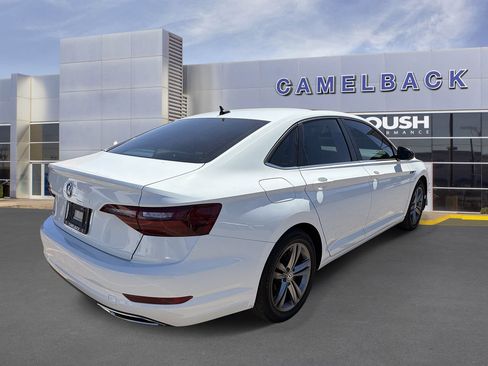 Used 2020 Volkswagen Jetta R-Line FWD image 8