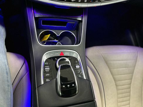 Used 2020 Mercedes-Benz S 560 4MATIC Sedan image 27
