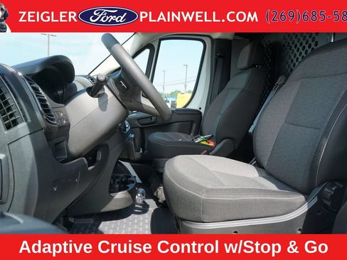 Used 2025 RAM ProMaster 2500 w/ U-Haul Equipment Group FWD image 12