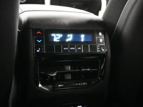 New 2026 Jeep Grand Cherokee L Limited image 18