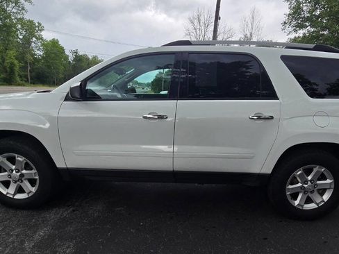 Used 2016 GMC Acadia SLE image 4