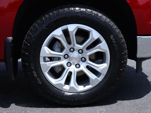 Used 2024 Chevrolet Silverado 1500 LTZ w/ LTZ Premium Package AWD/4WD image 28