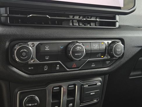 New 2026 Jeep Wrangler Sport S image 20