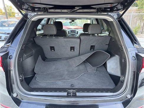 Used 2022 Chevrolet Equinox LS w/ LS Convenience Package image 8
